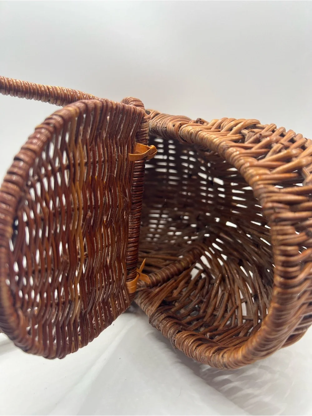 Vintage Small Wicker Gathering Basket Double Lid Cottagecore Farmhouse Decor